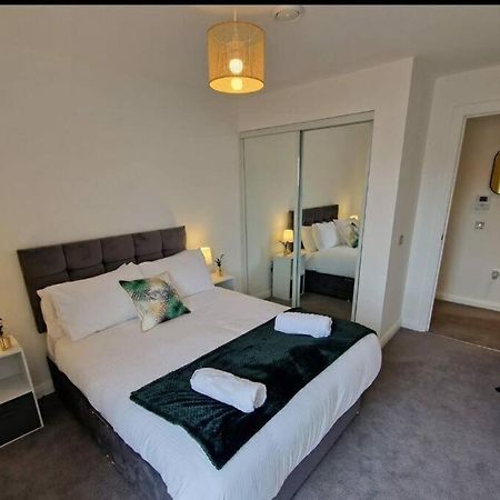 Modern Apartment, Sleeps 6, Belfast City Centre מראה חיצוני תמונה